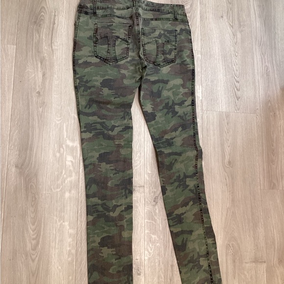 Tripp nyc, 28/ 7, camouflage pants - Picture 2 of 3